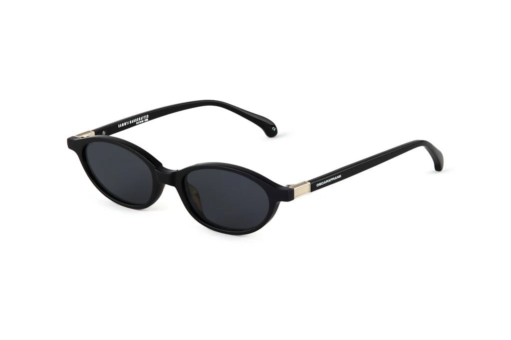 Sammy (black)