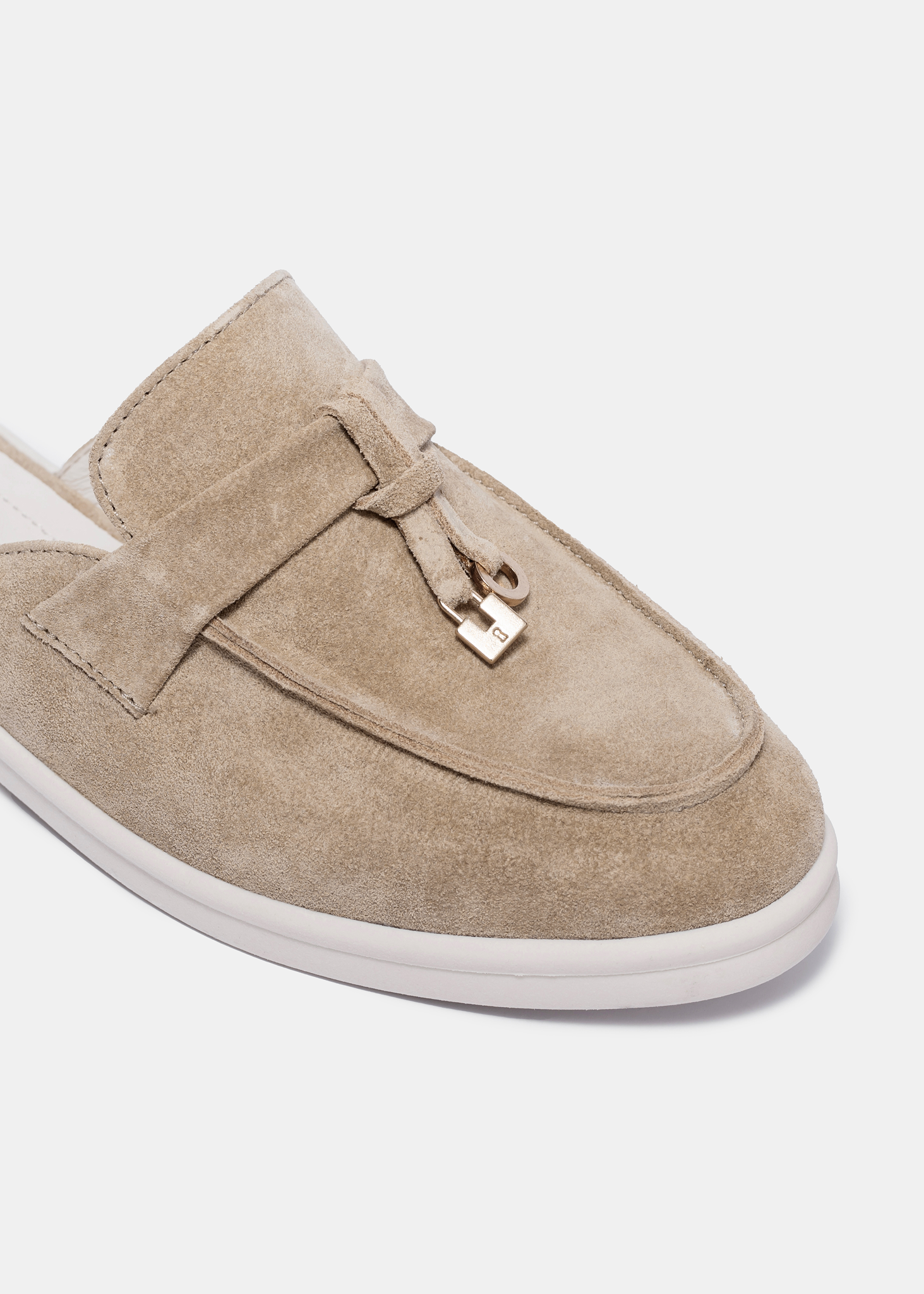 Лофер (відкрита пятка)