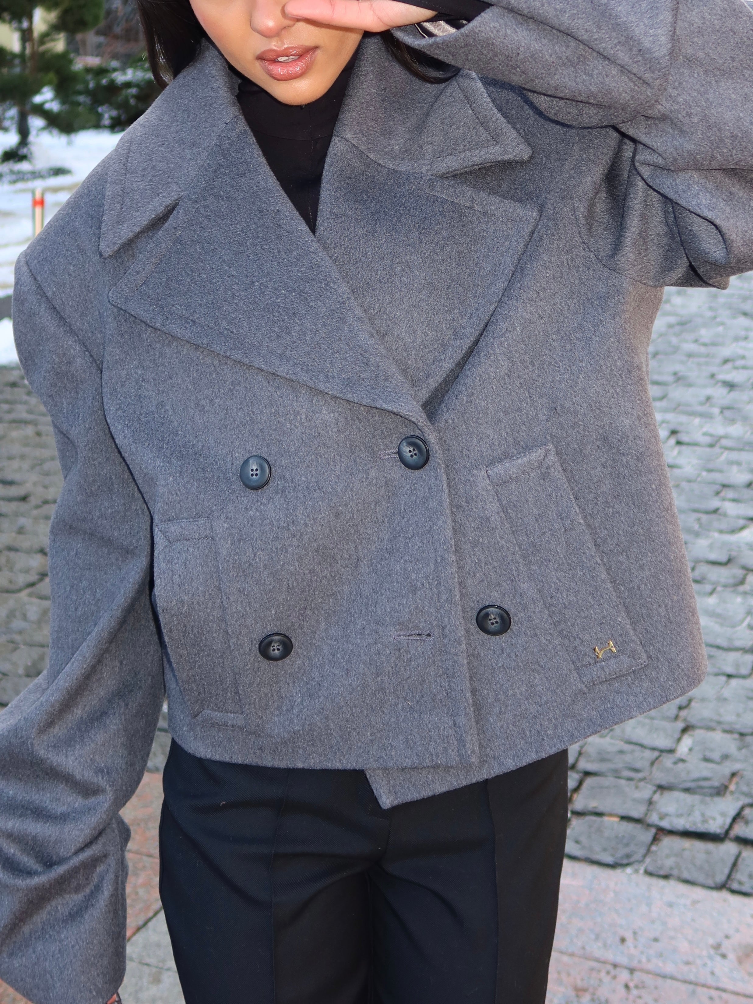 Кроп-пальто Aria з оверсайз плечем