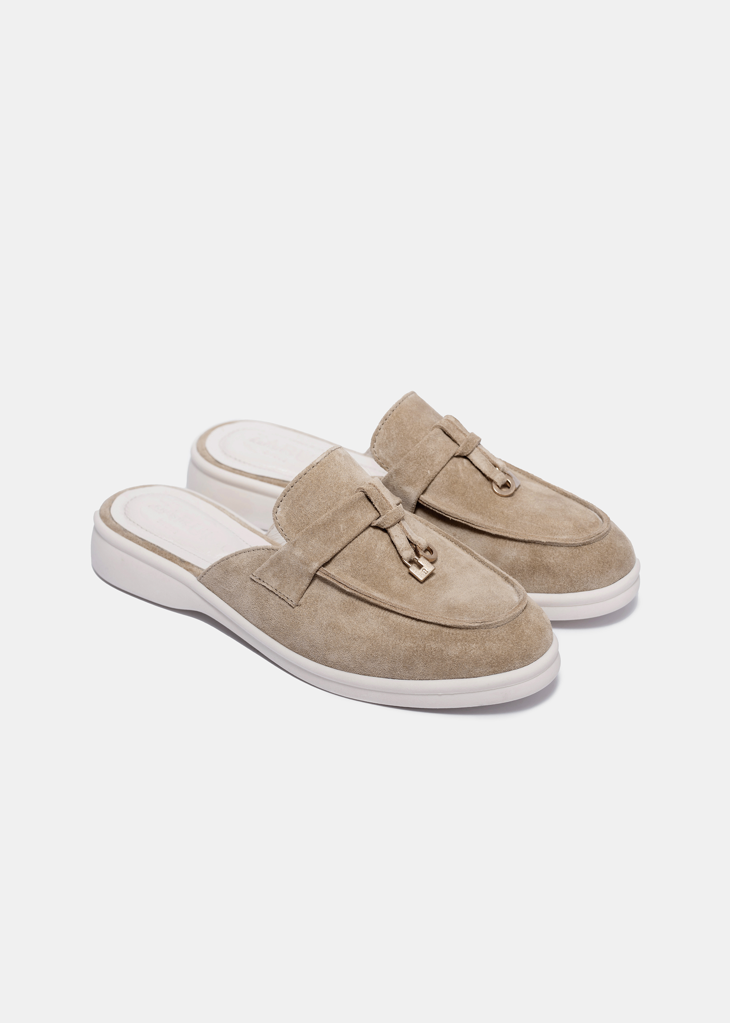 Лофер (відкрита пятка)