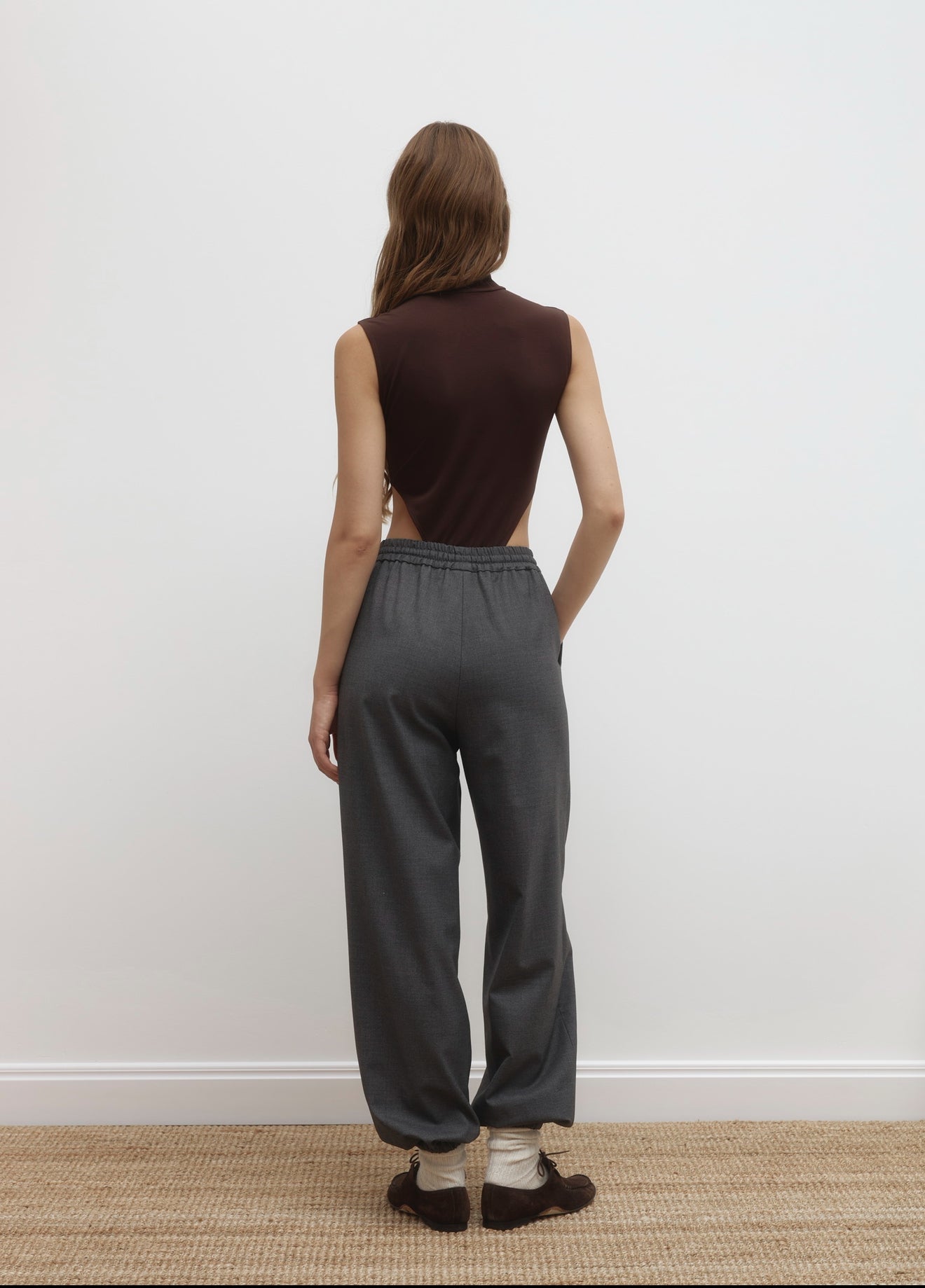 Брюки завужені на резинці