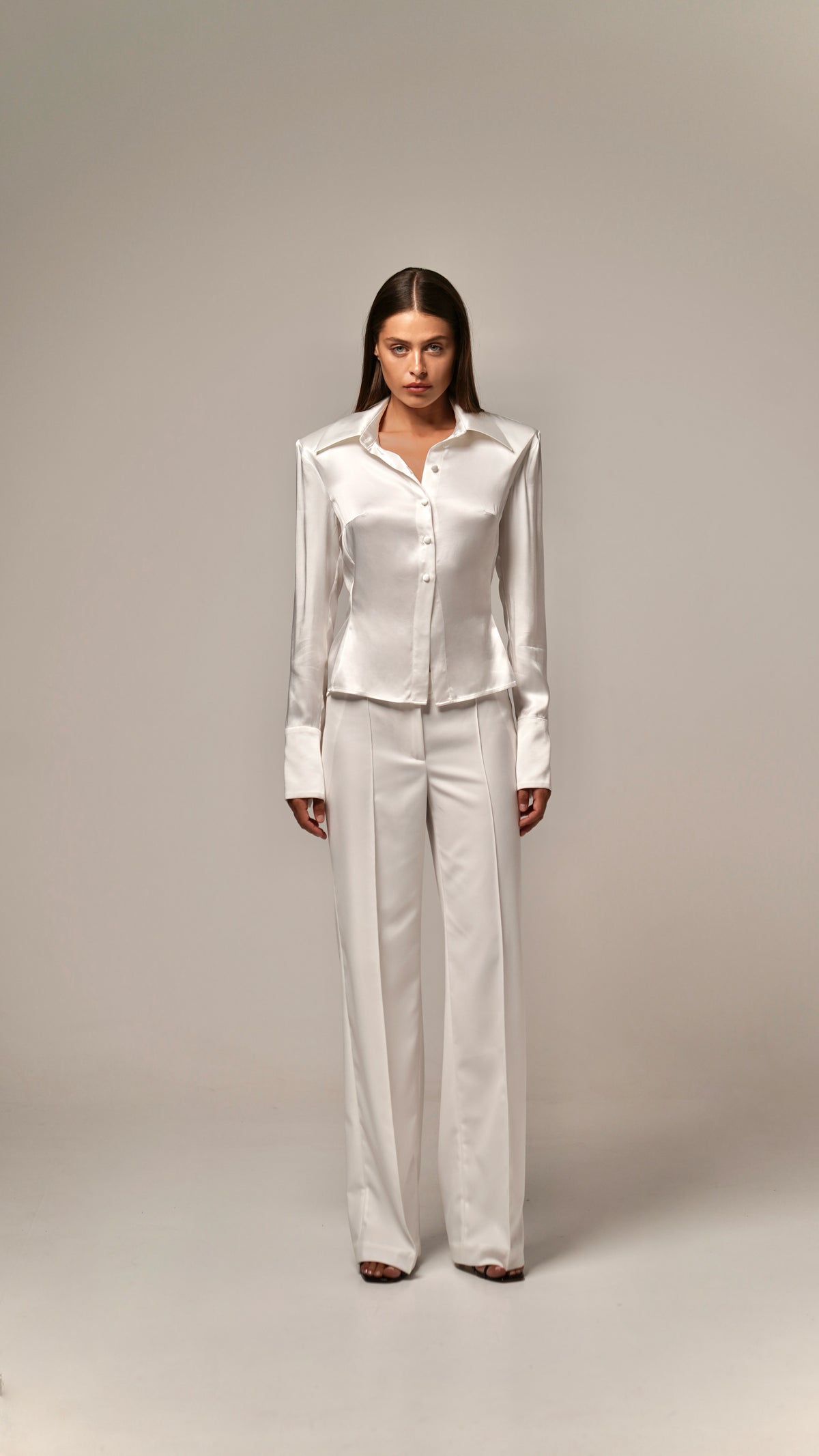 Essence штани