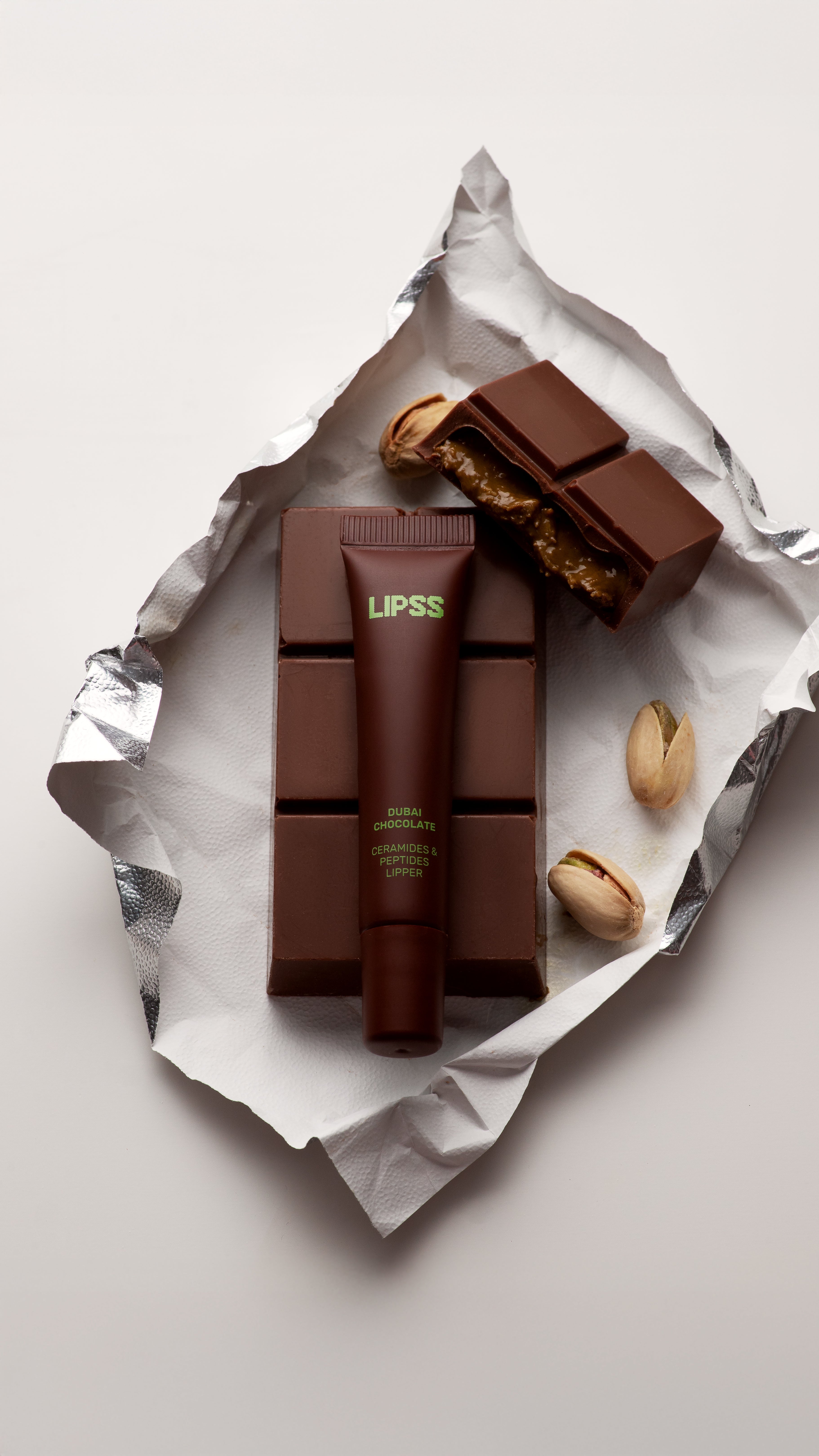 Lipper-блиск Dubai Chocolate