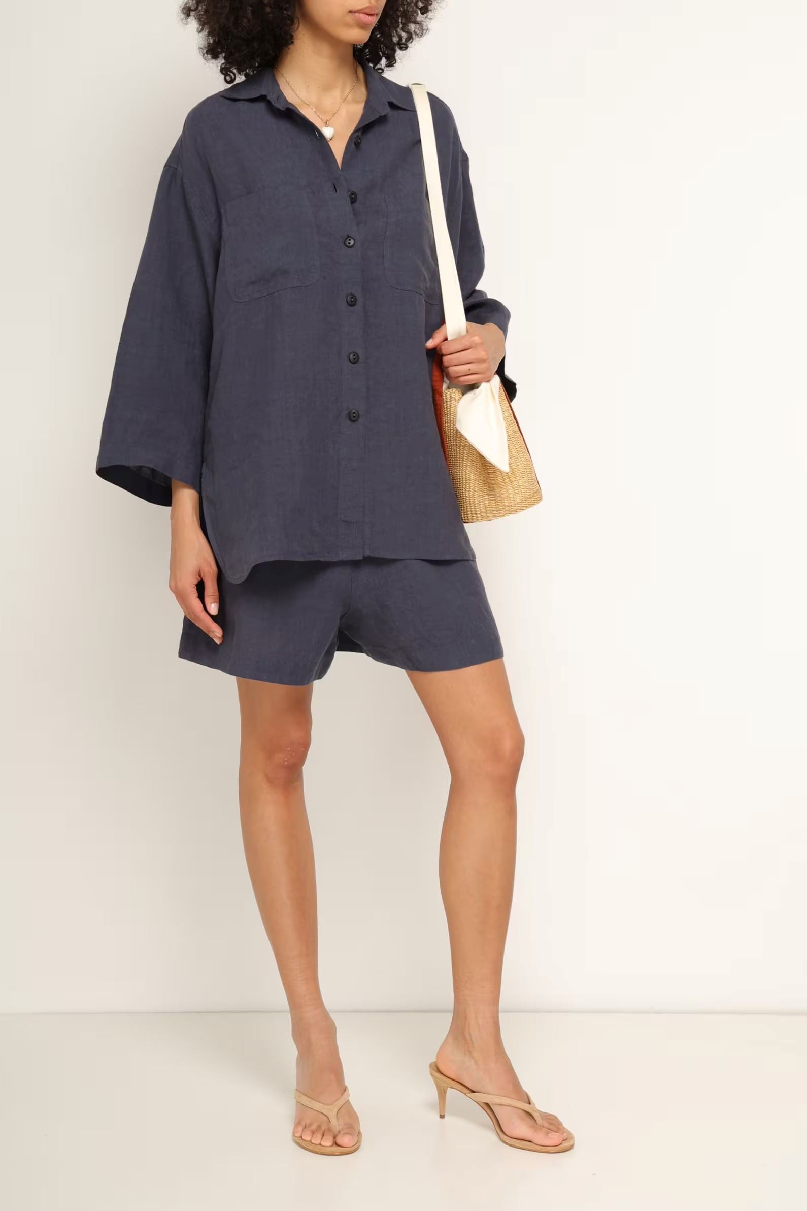 Костюм з шортами DAYINLINEN