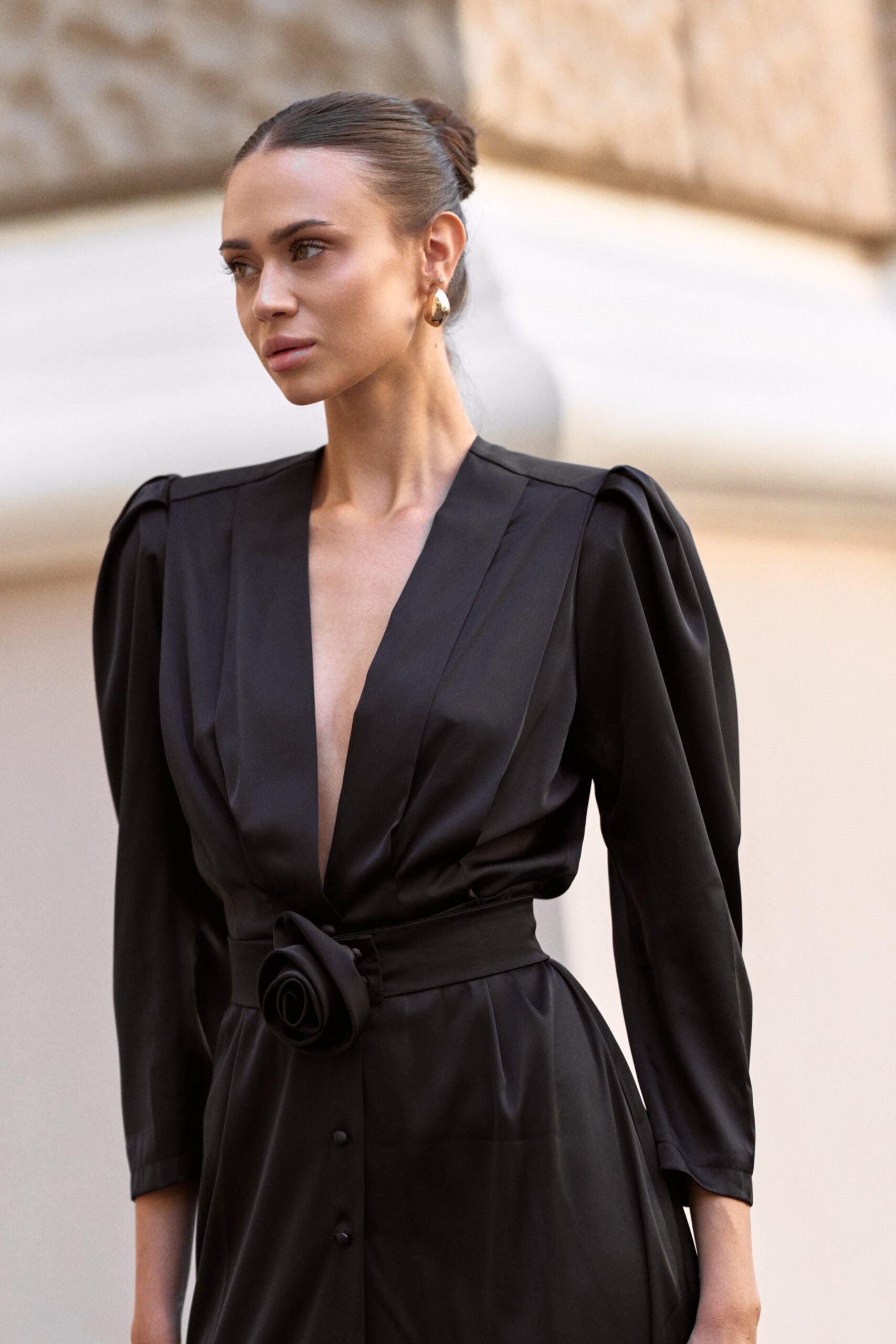 Сукня троянда