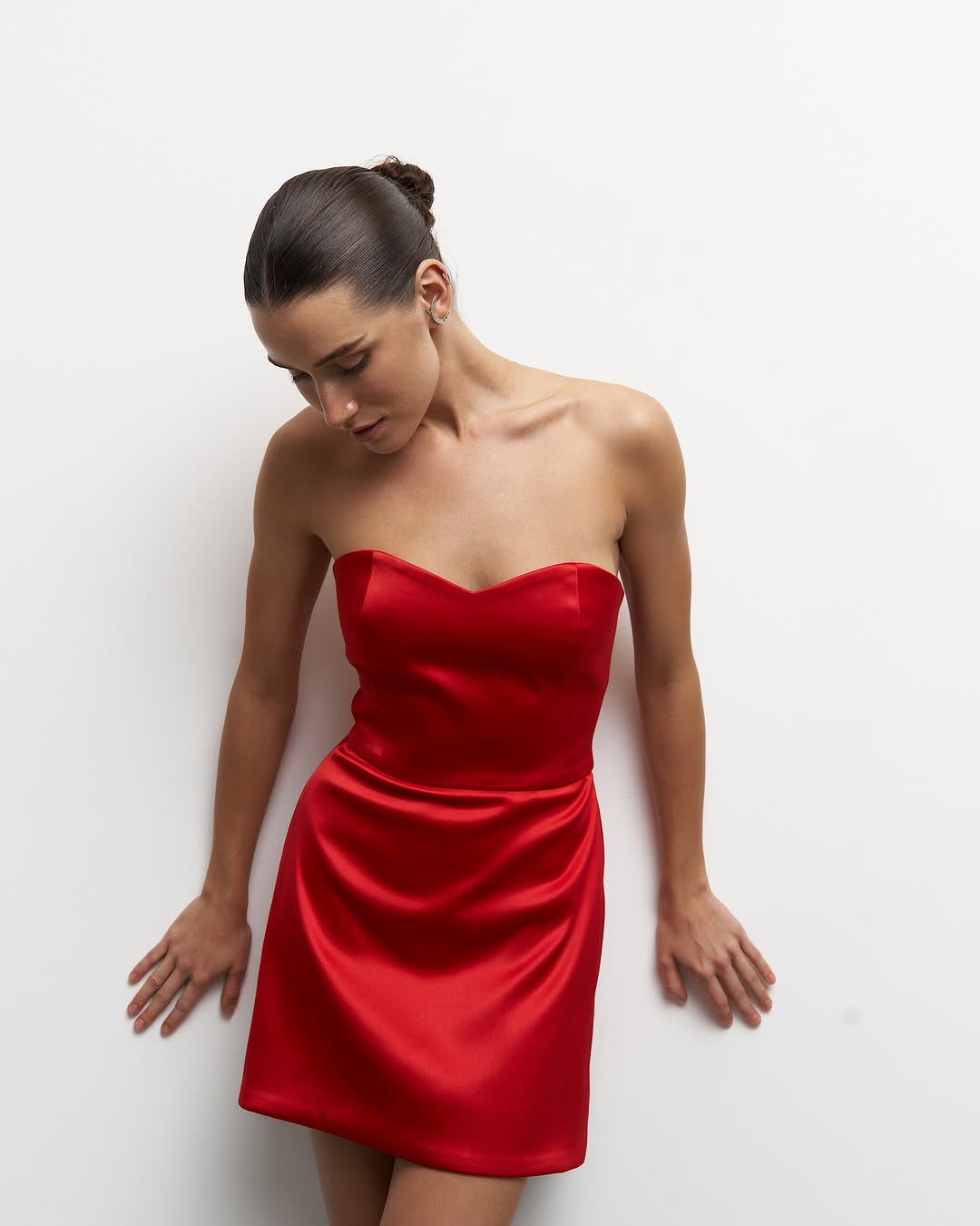 Сукня корсетна атлас