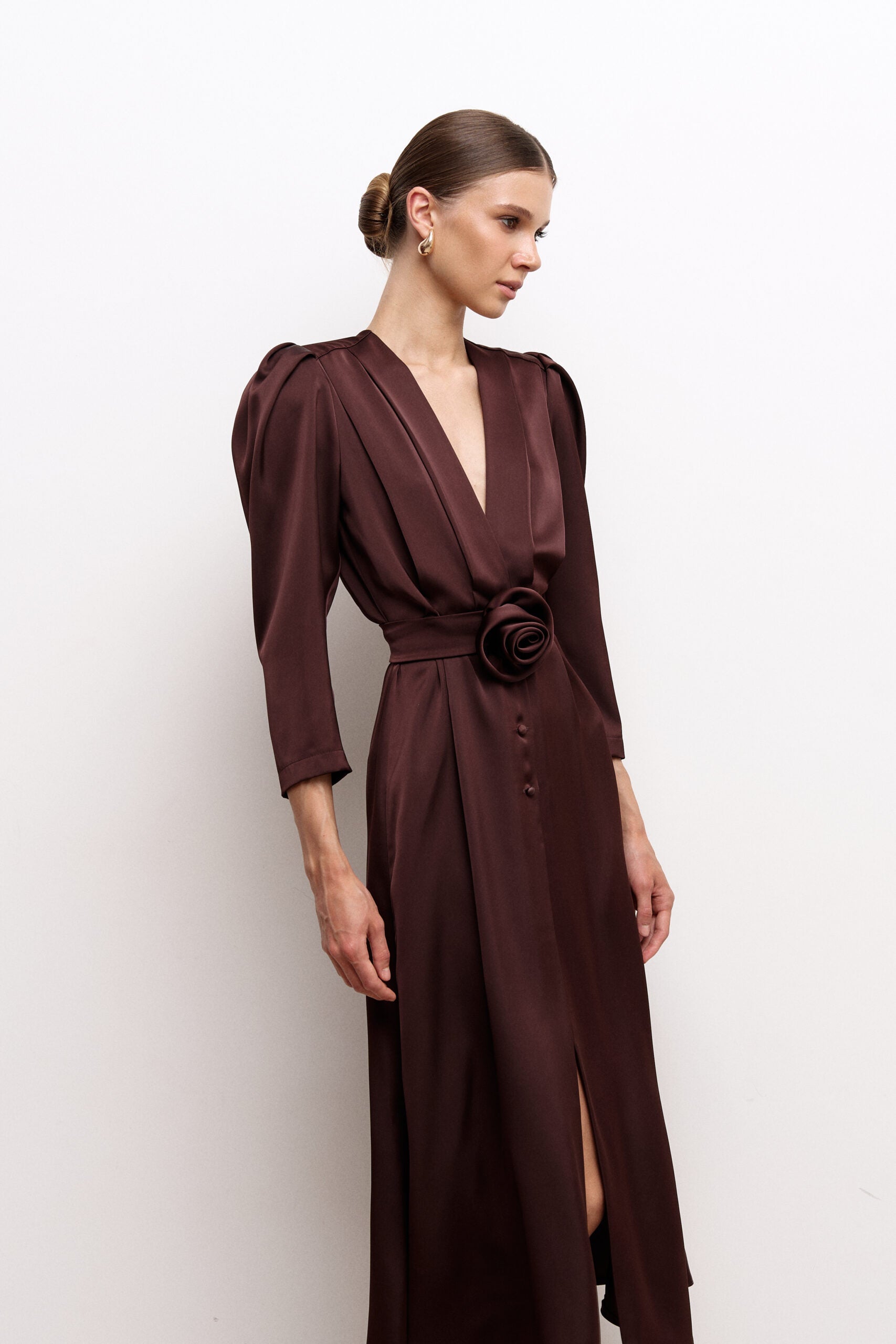 Сукня троянда