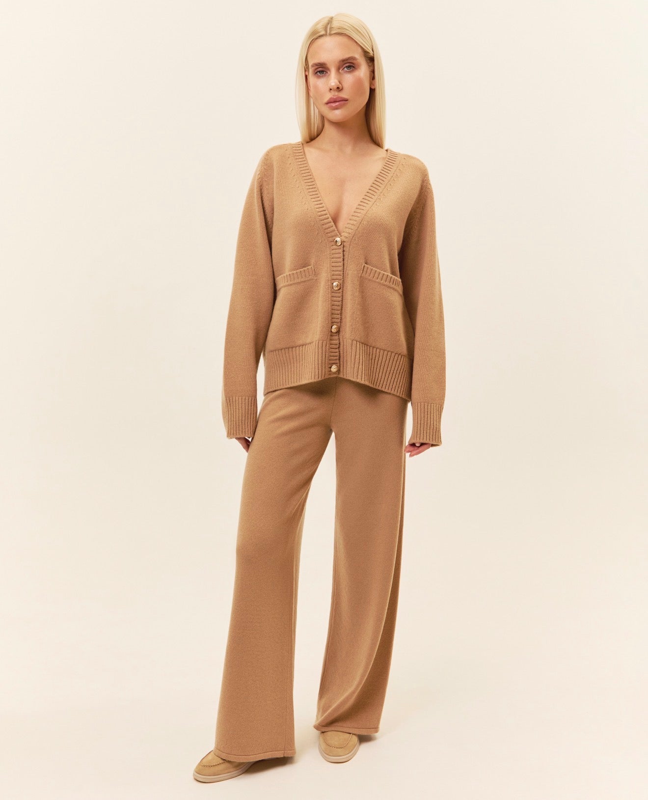 Прямі штани з вовни мериноса extrafine
