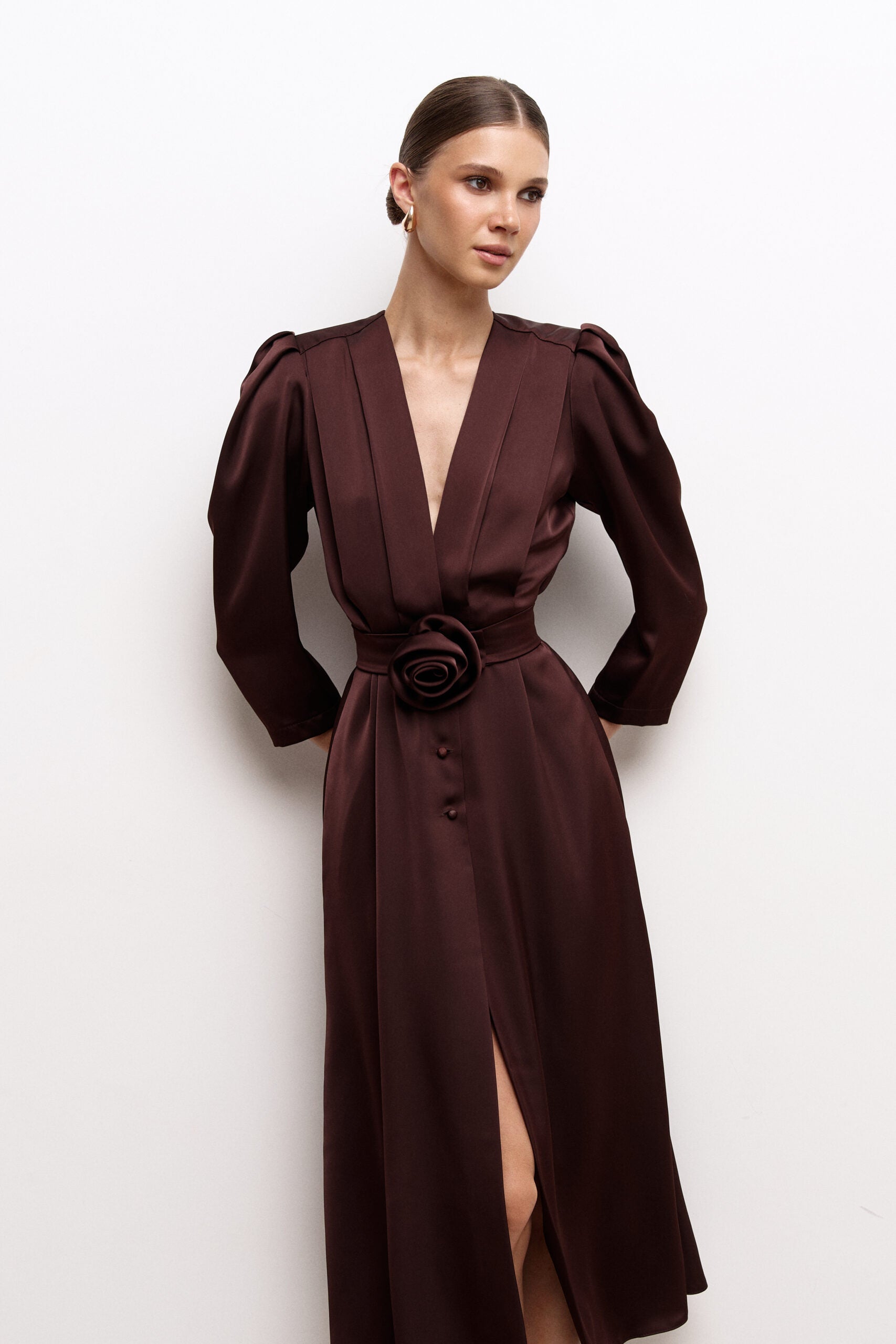 Сукня троянда