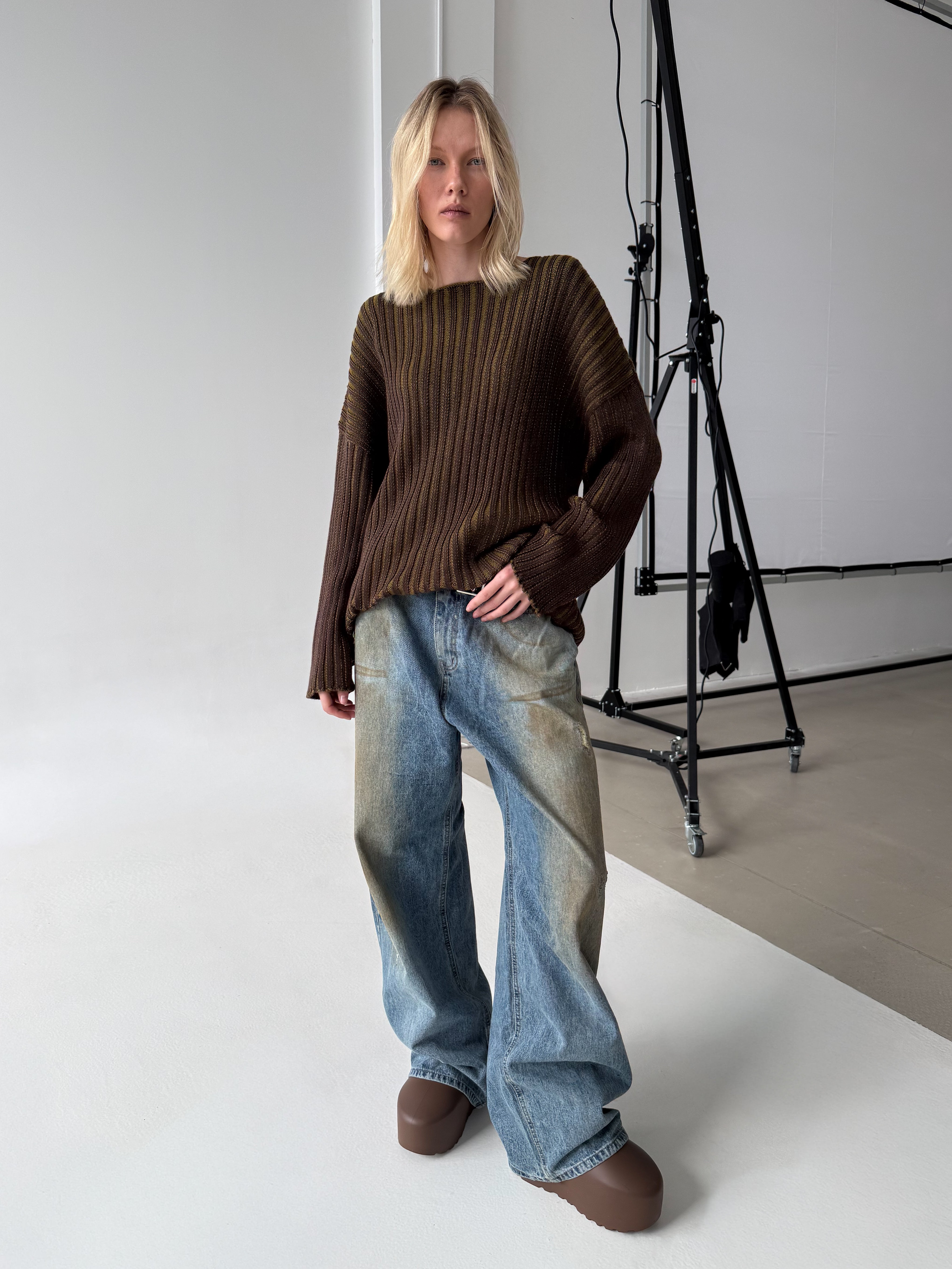 Светр з подвійною горловиною