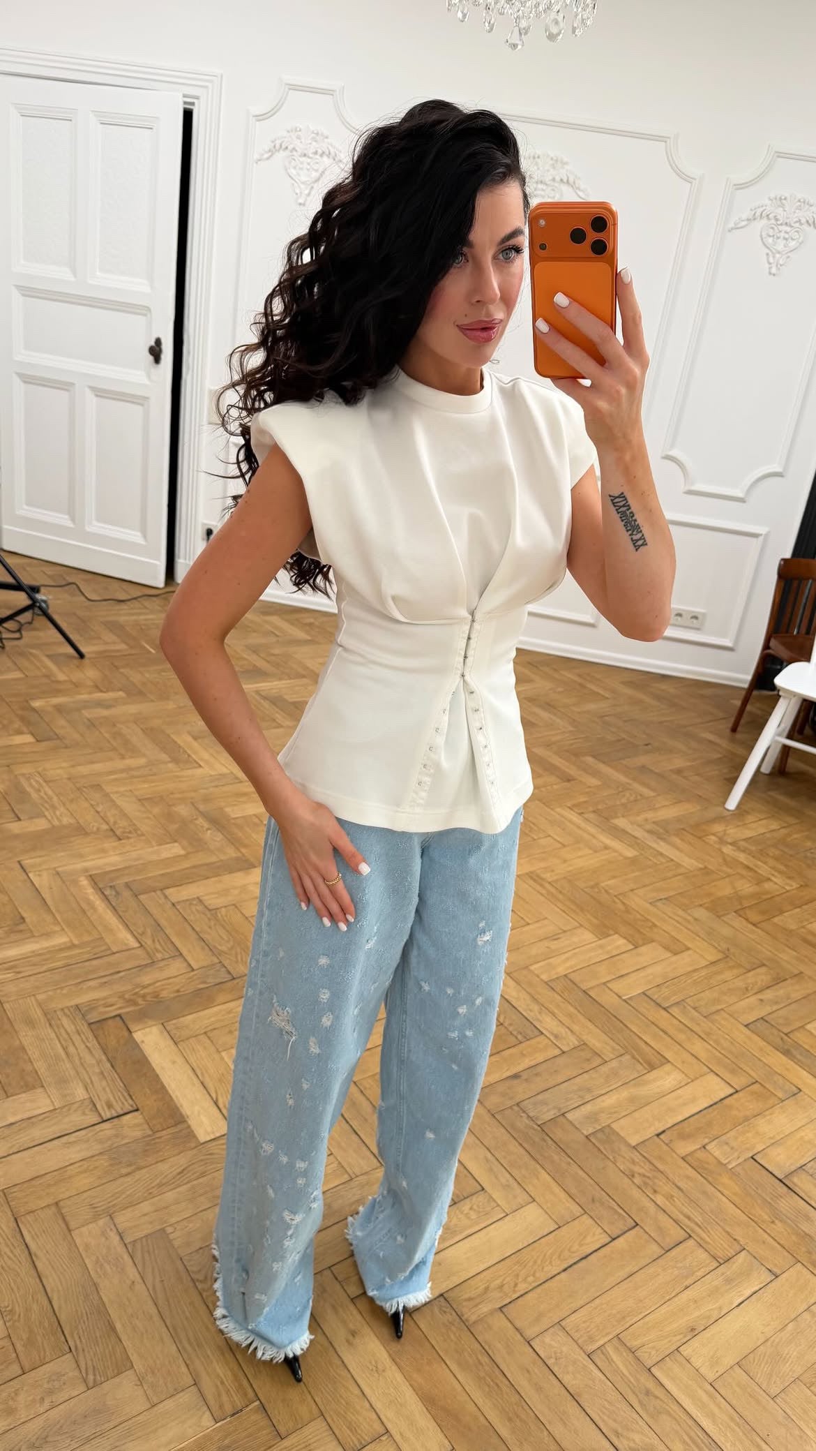 Футболка KATE Eifory